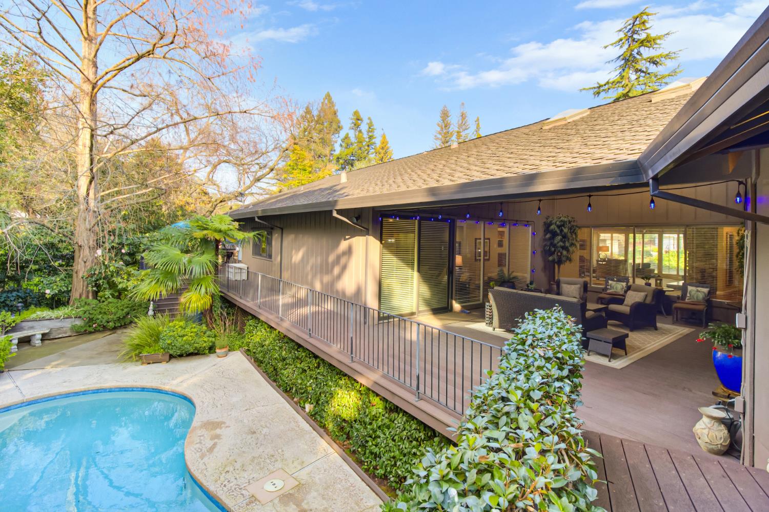 3305 Inverness Court