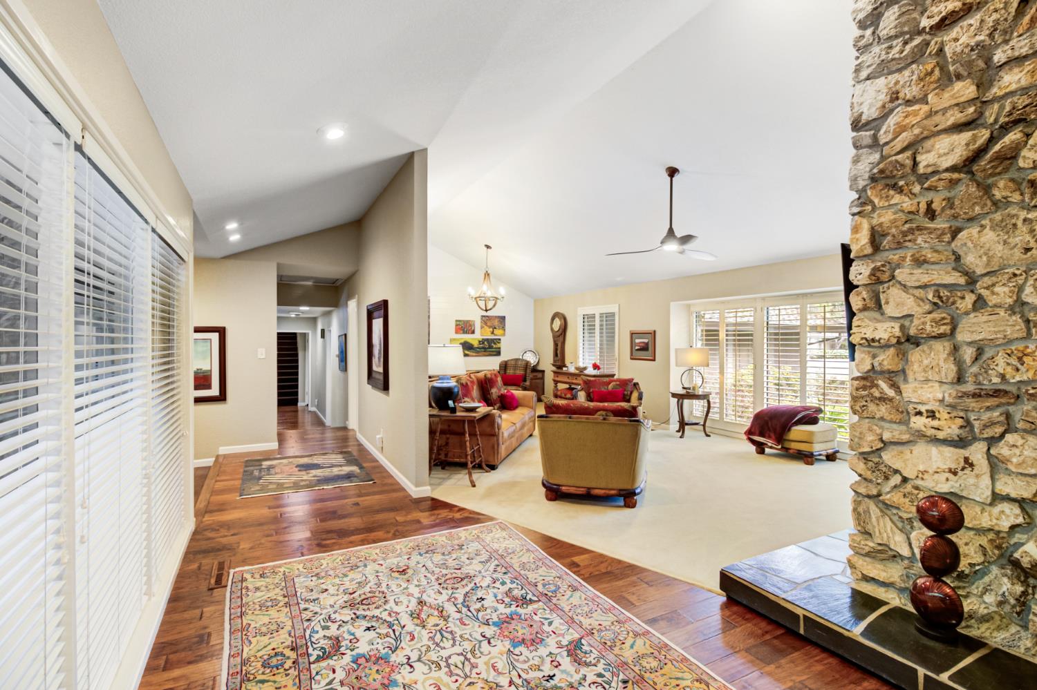 3305 Inverness Court