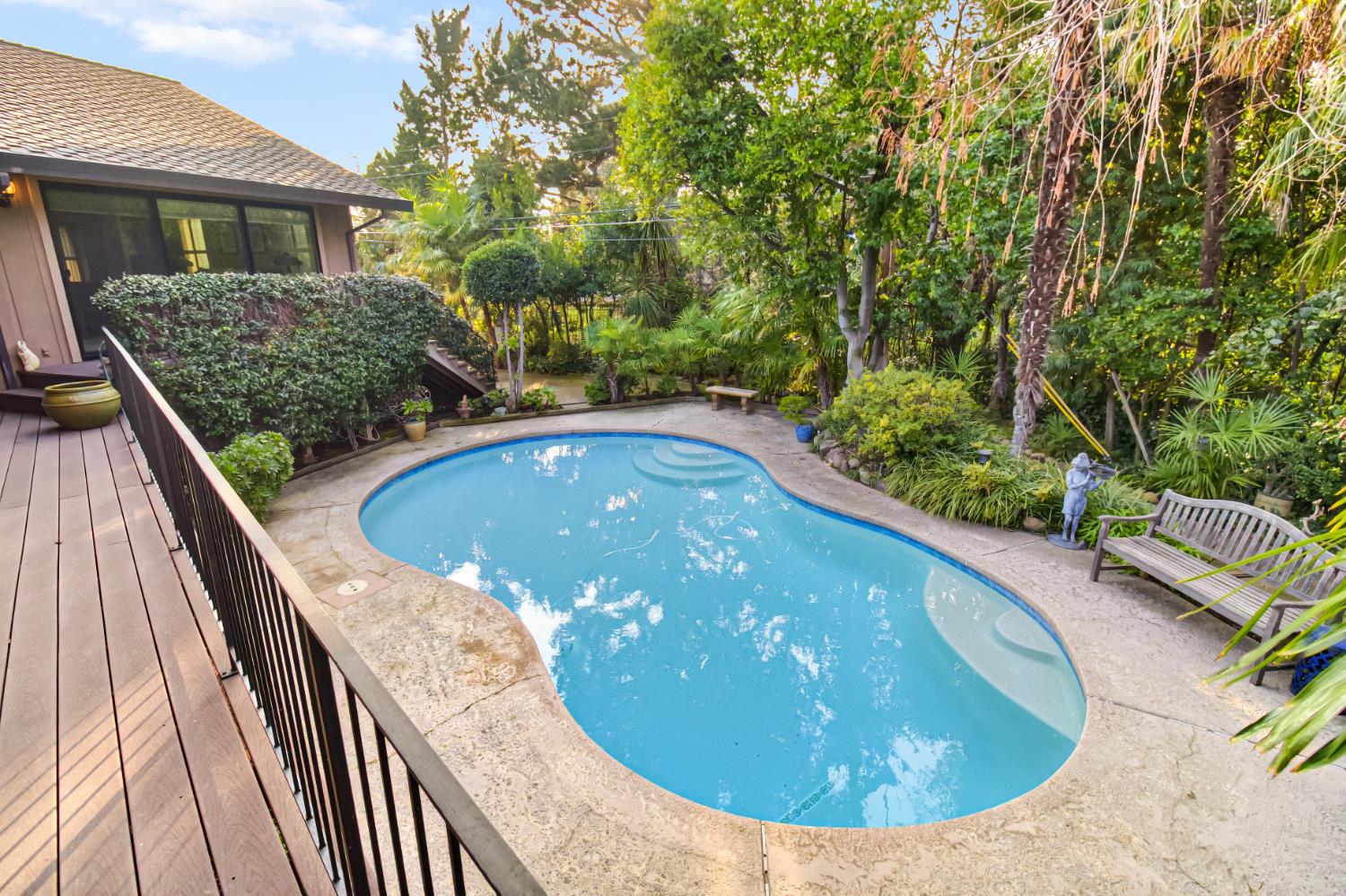 3305 Inverness Court