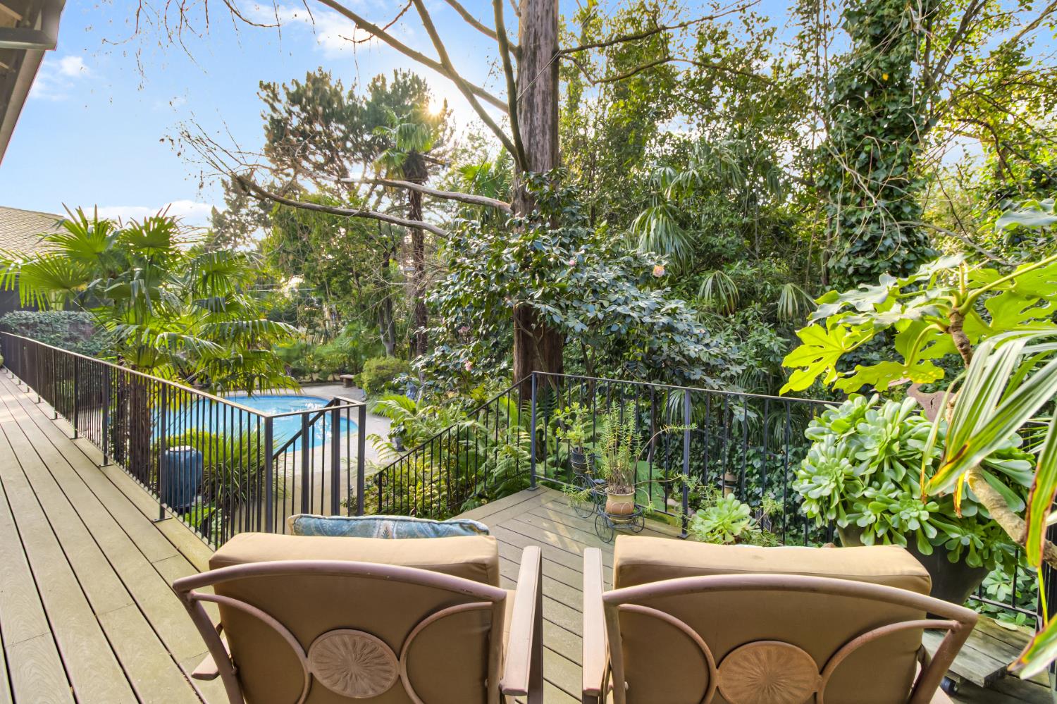 3305 Inverness Court
