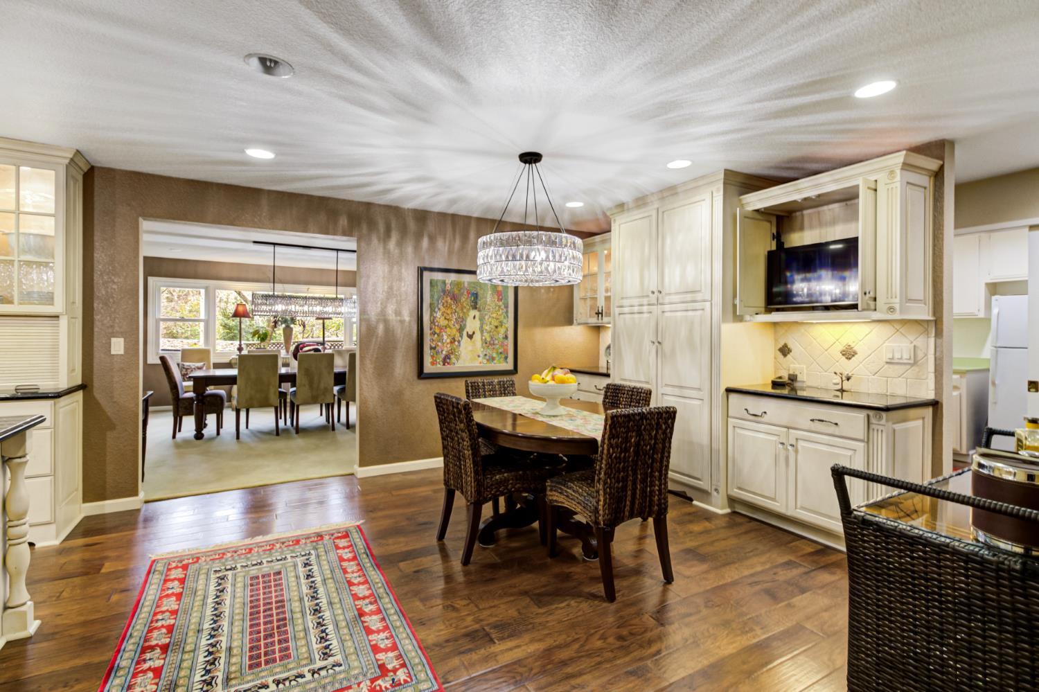 3305 Inverness Court