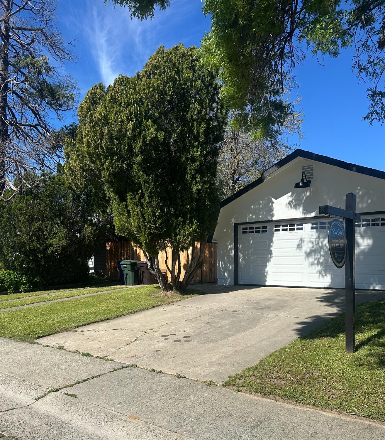 6225 Rumford Avenue
