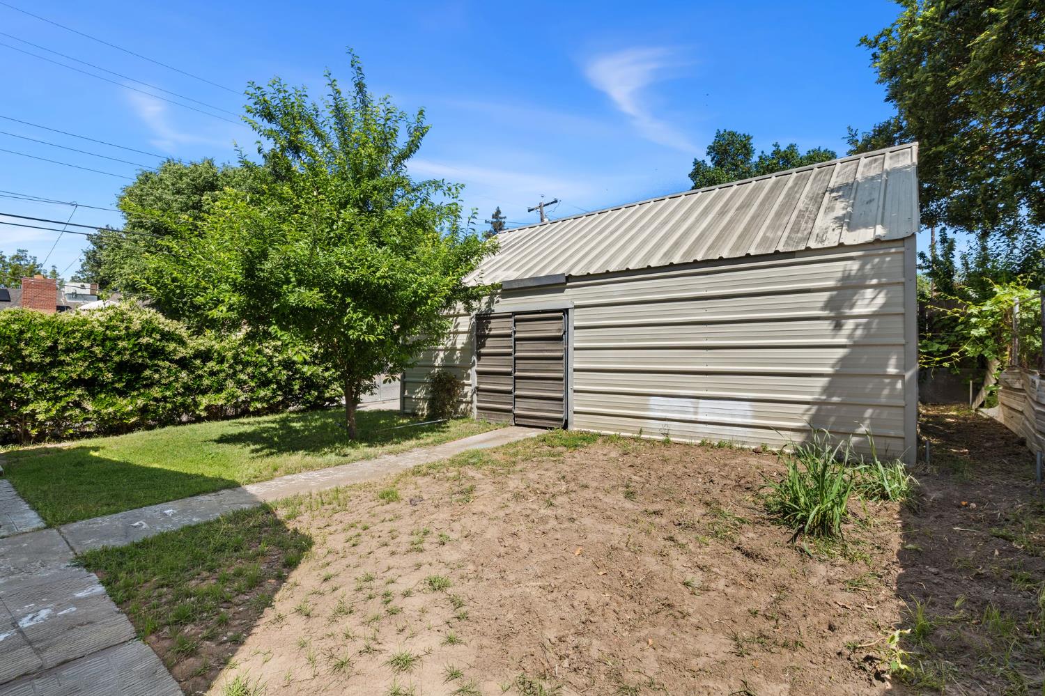 638 Andrew Street