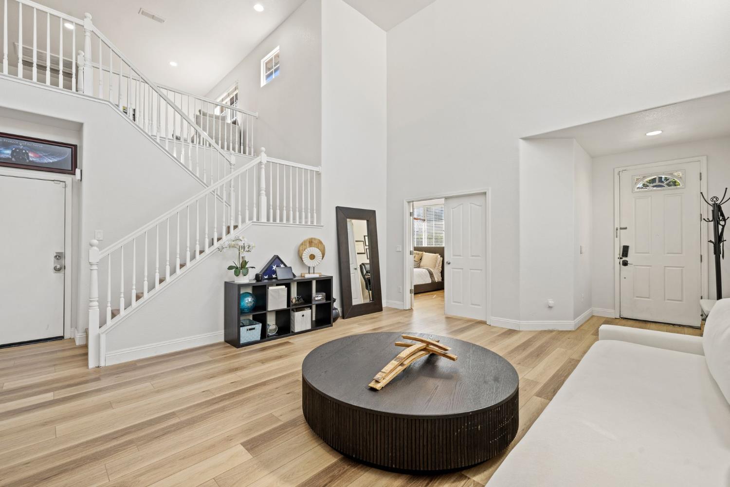 24 Sabre Court