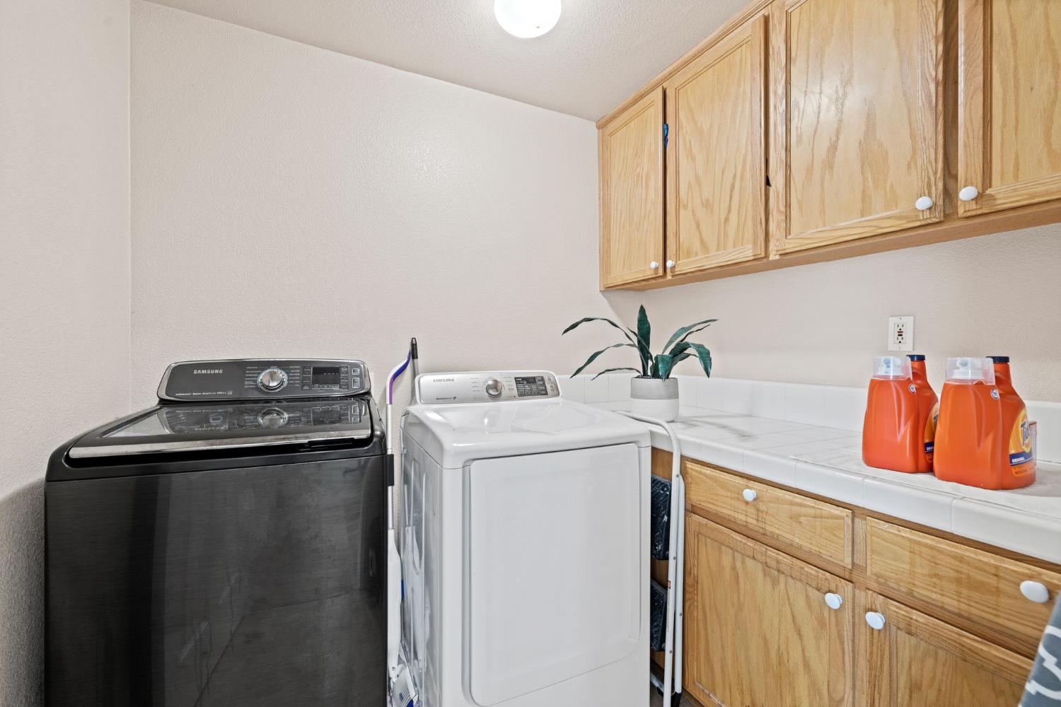 24 Sabre Court
