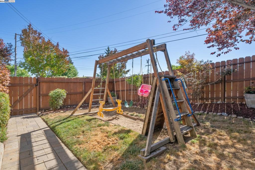 4624 Newhaven Way
