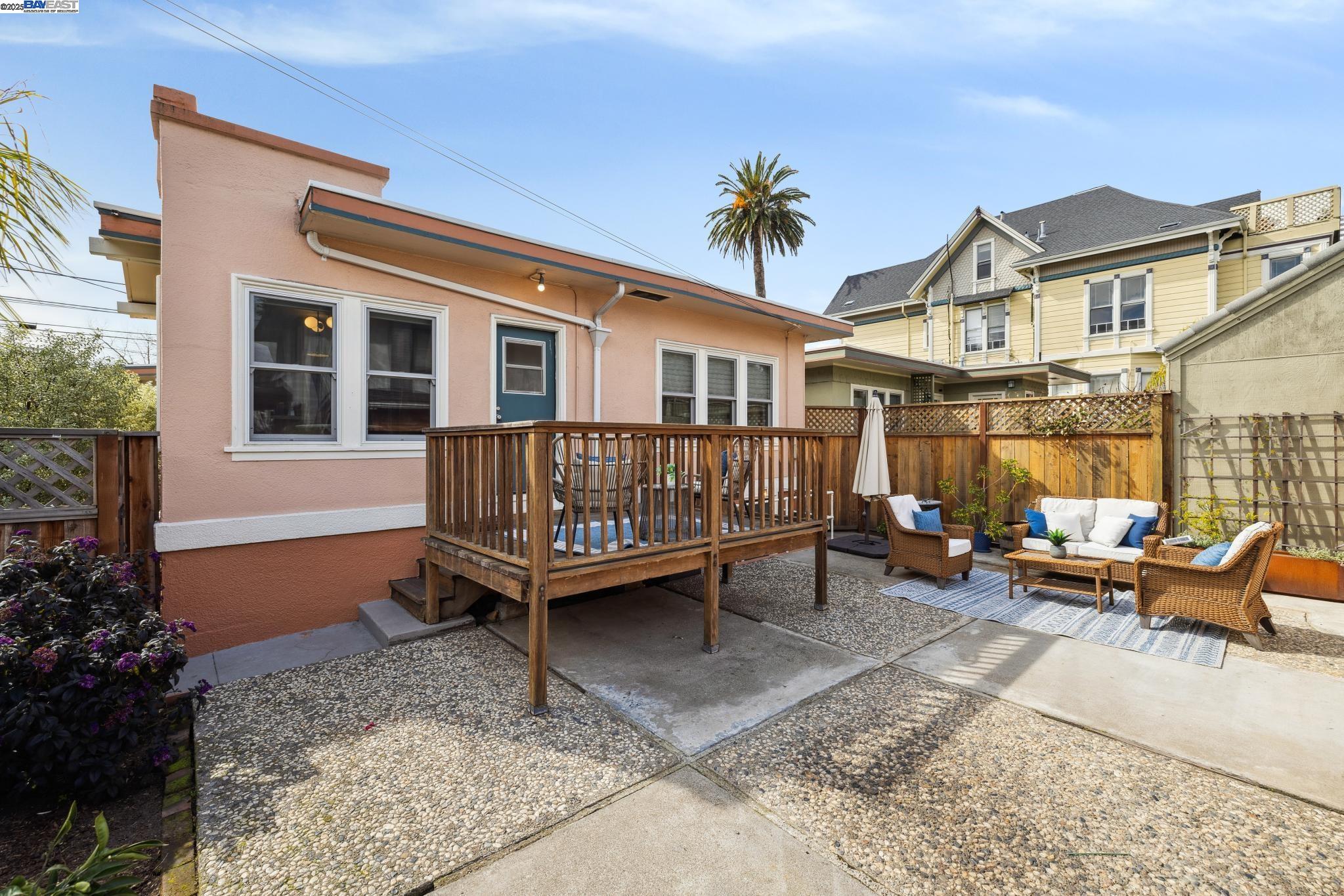 2069 Central Ave