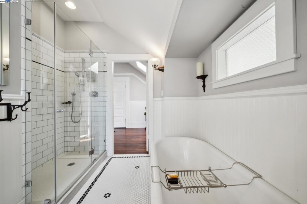 3272 Central Ave