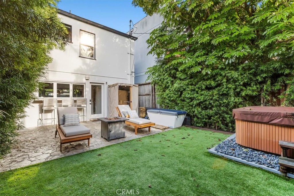 3213 Thatcher Avenue