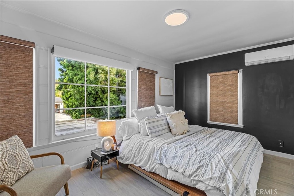 3213 Thatcher Avenue