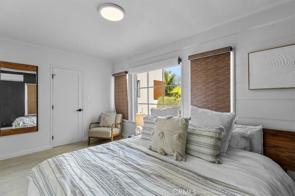 3213 Thatcher Avenue