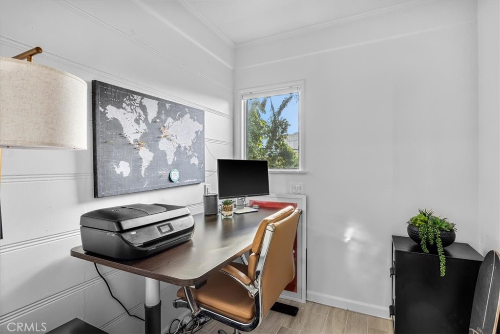 3213 Thatcher Avenue