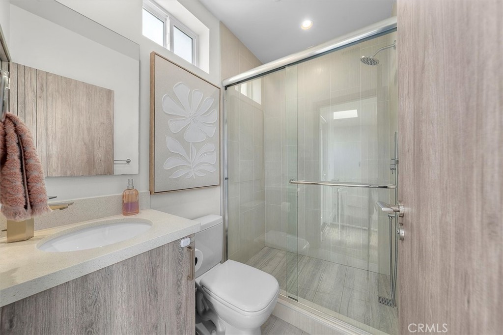 2713 Carnegie Lane B