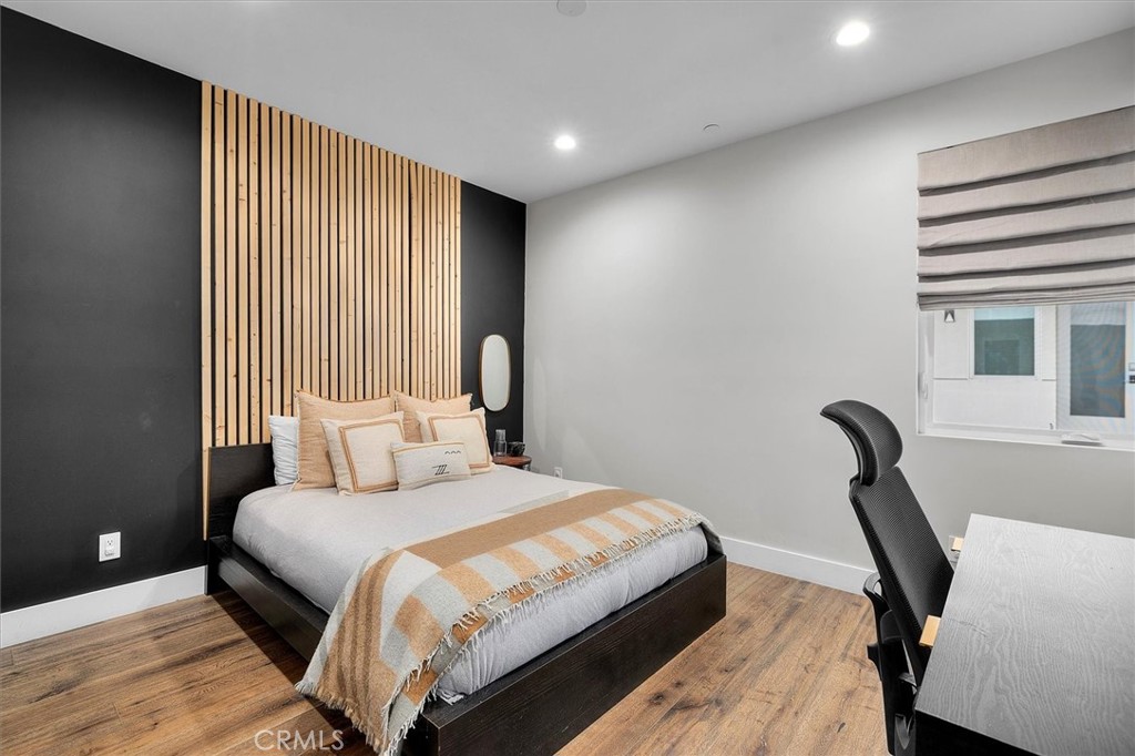 2713 Carnegie Lane B