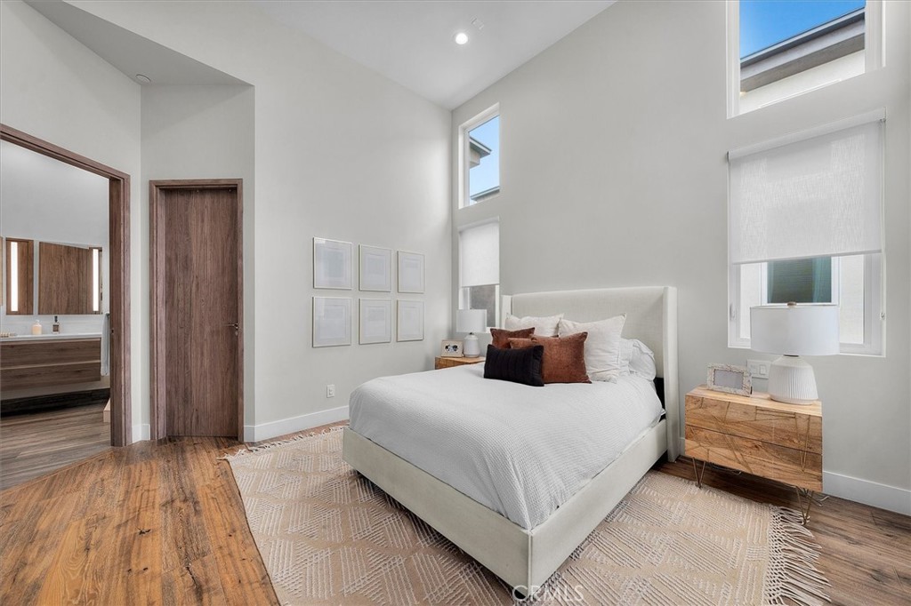 2713 Carnegie Lane B