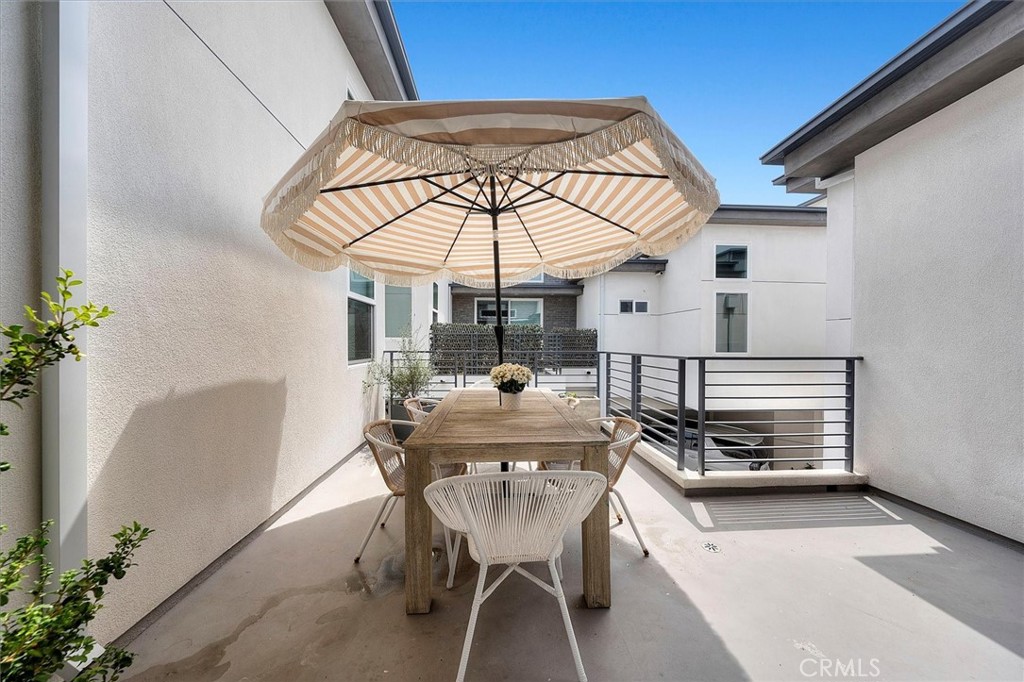 2713 Carnegie Lane B