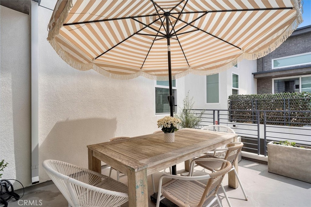 2713 Carnegie Lane B