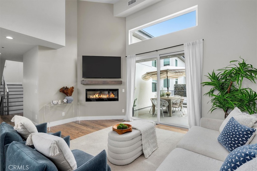 2713 Carnegie Lane B