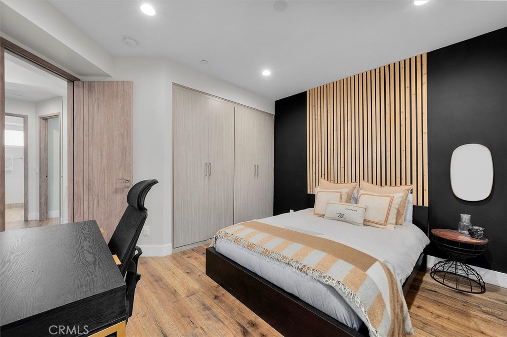 2713 Carnegie Lane B