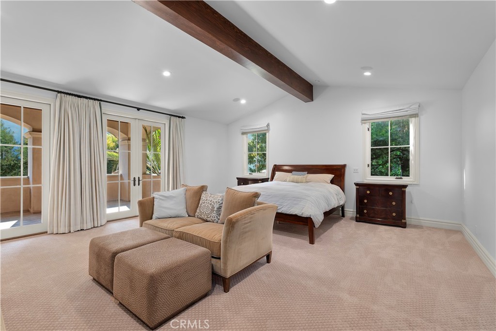 114 N Ardmore Avenue