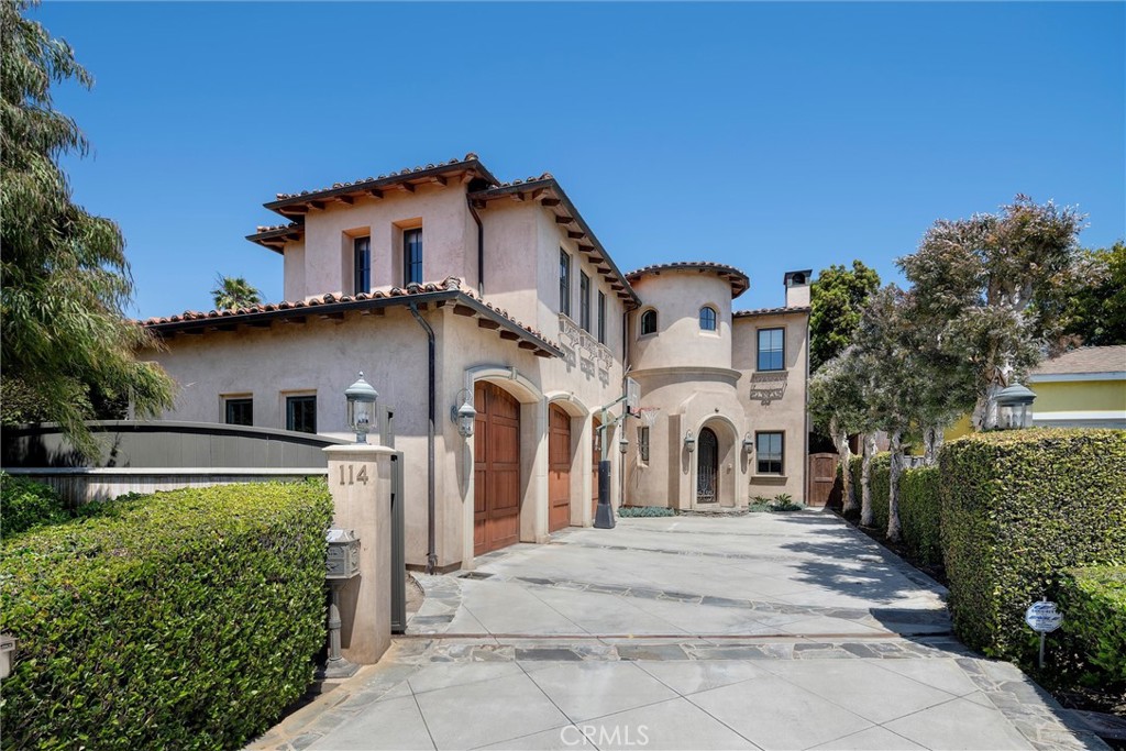 114 N Ardmore Avenue