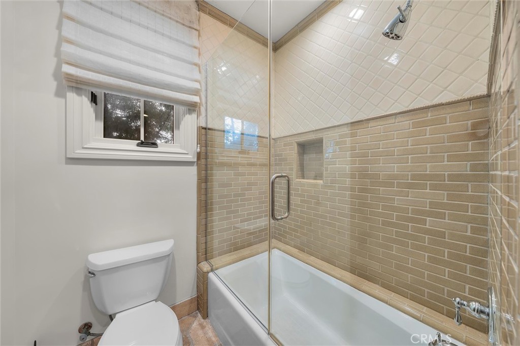 114 N Ardmore Avenue