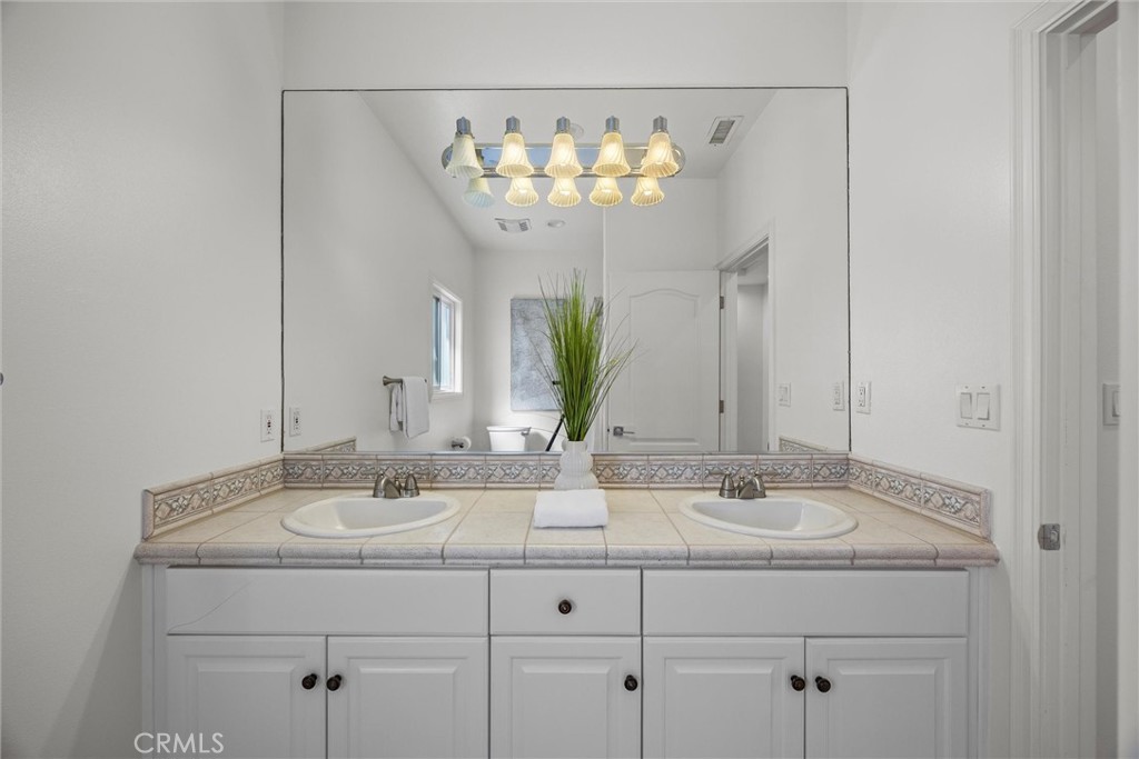 2221 Pullman Lane B