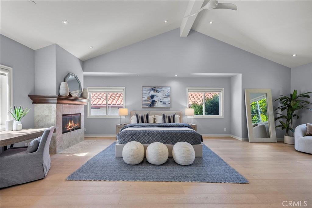 2221 Pullman Lane B