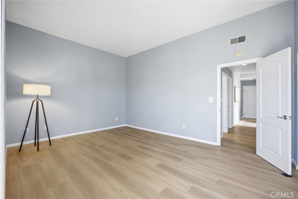 1526 Wollacott Street