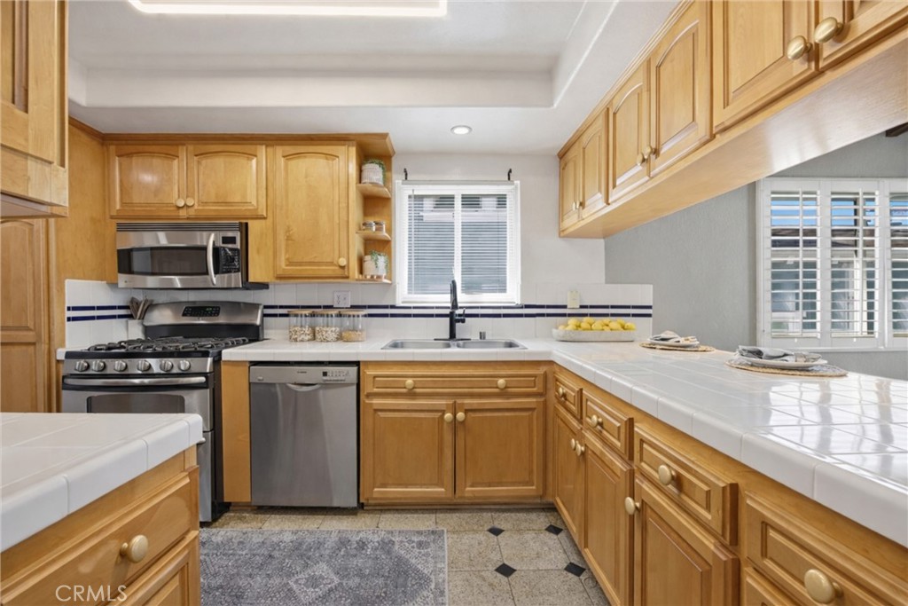 1526 Wollacott Street