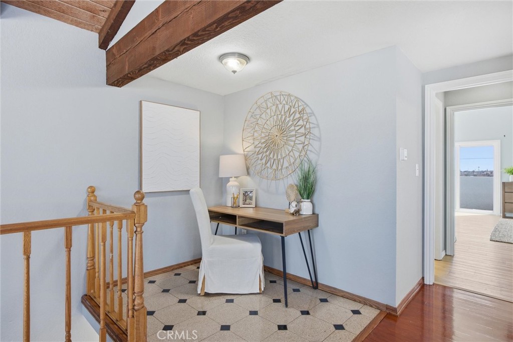 1526 Wollacott Street