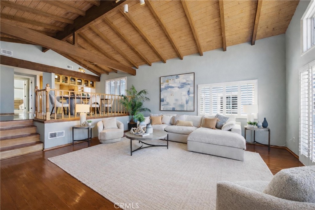 1526 Wollacott Street