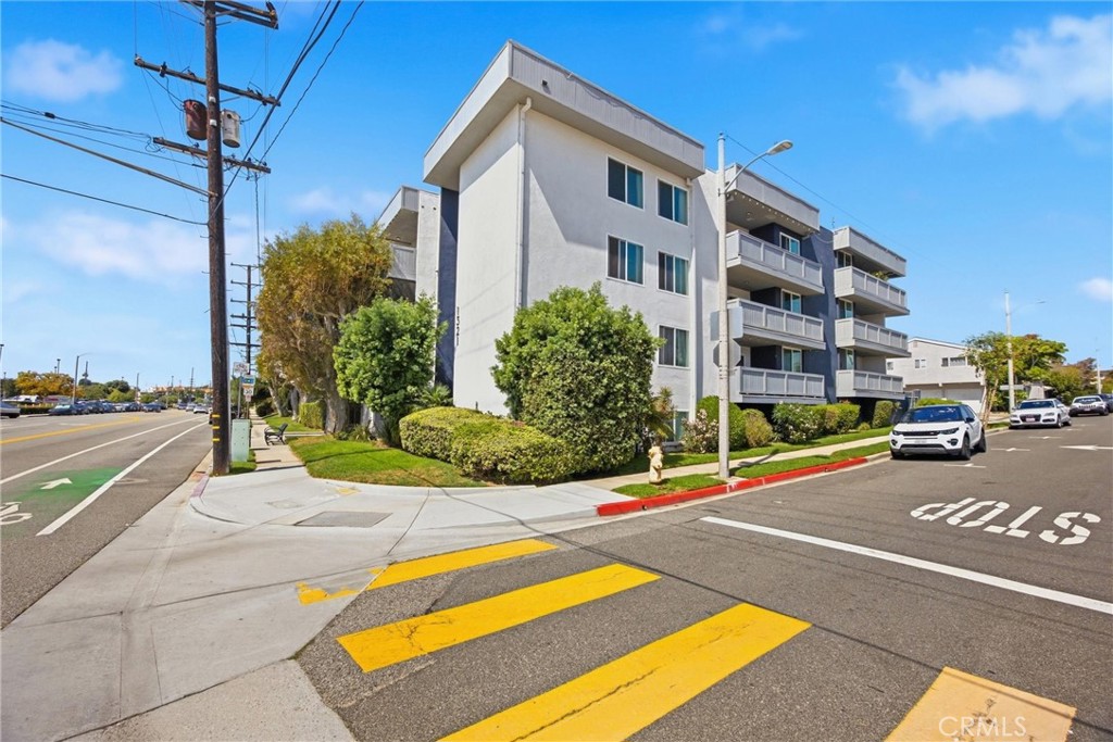 1321 Beryl Street 102