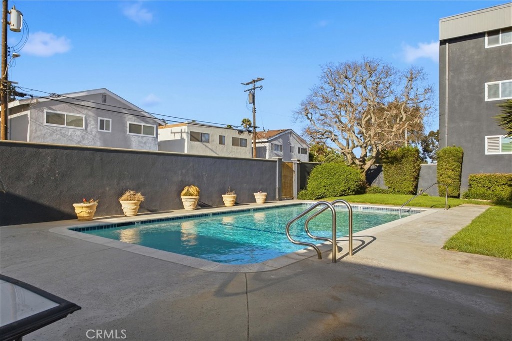 1321 Beryl Street 102