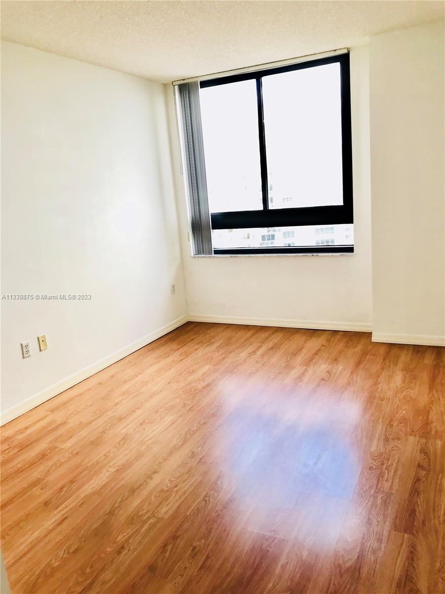 1330 West Ave Unit: 2305