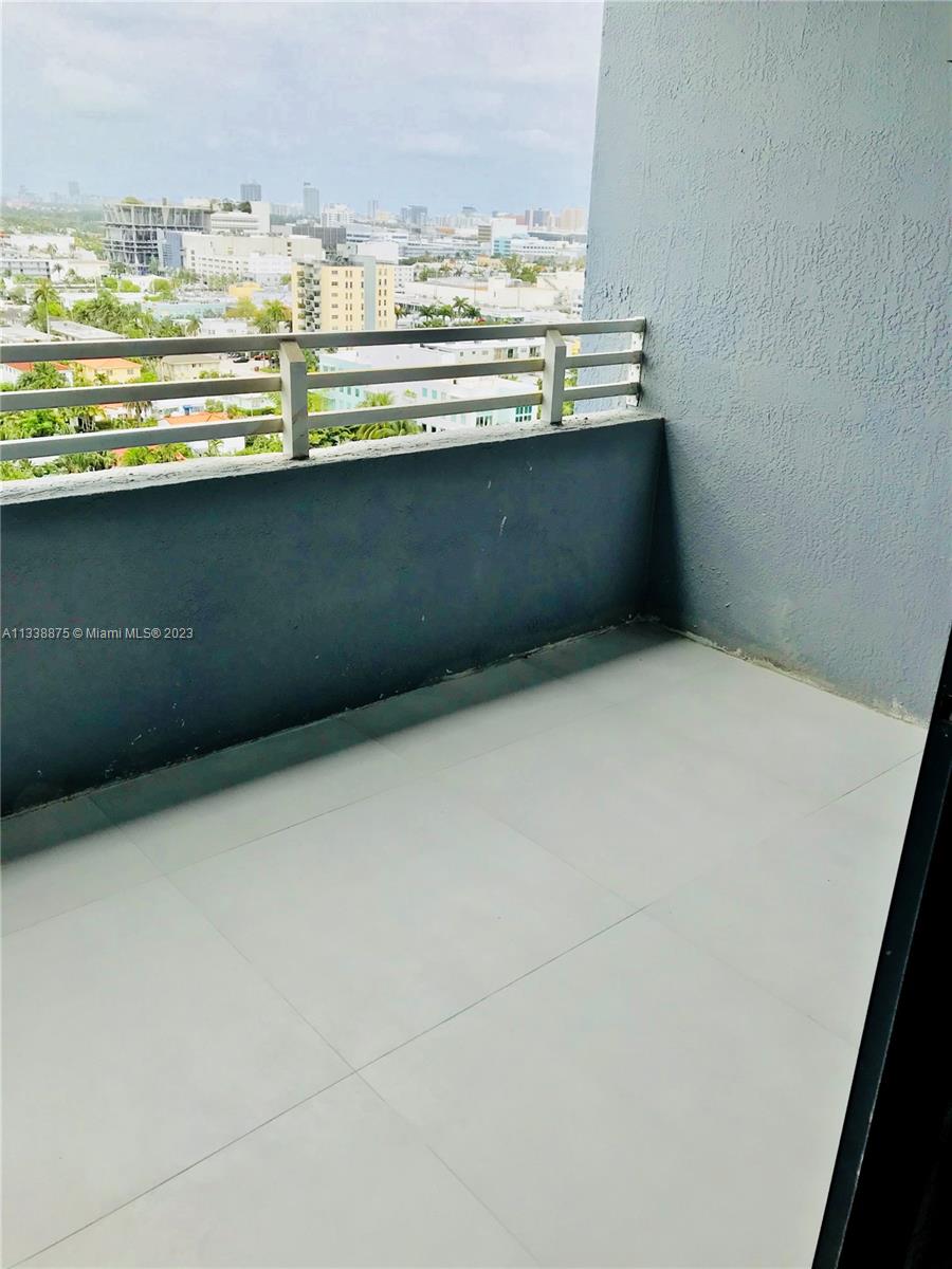 1330 West Ave Unit: 2305