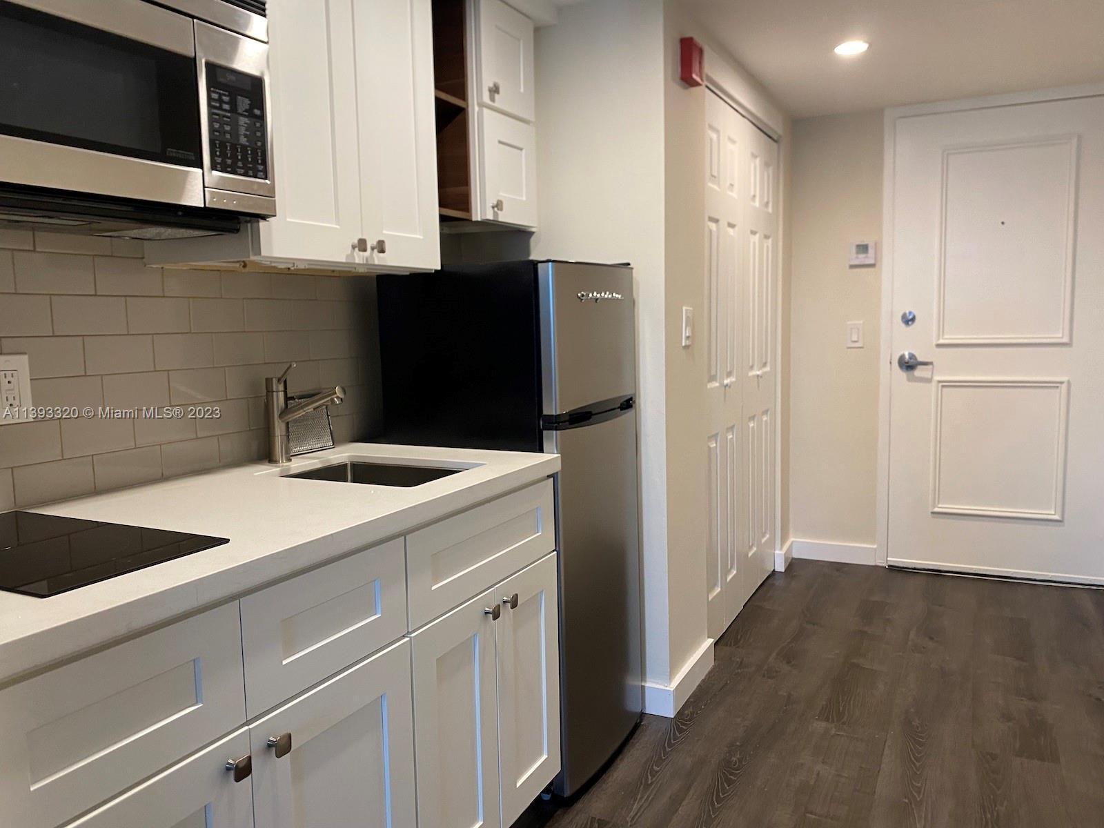 5709 Sunset Dr Unit: 5709