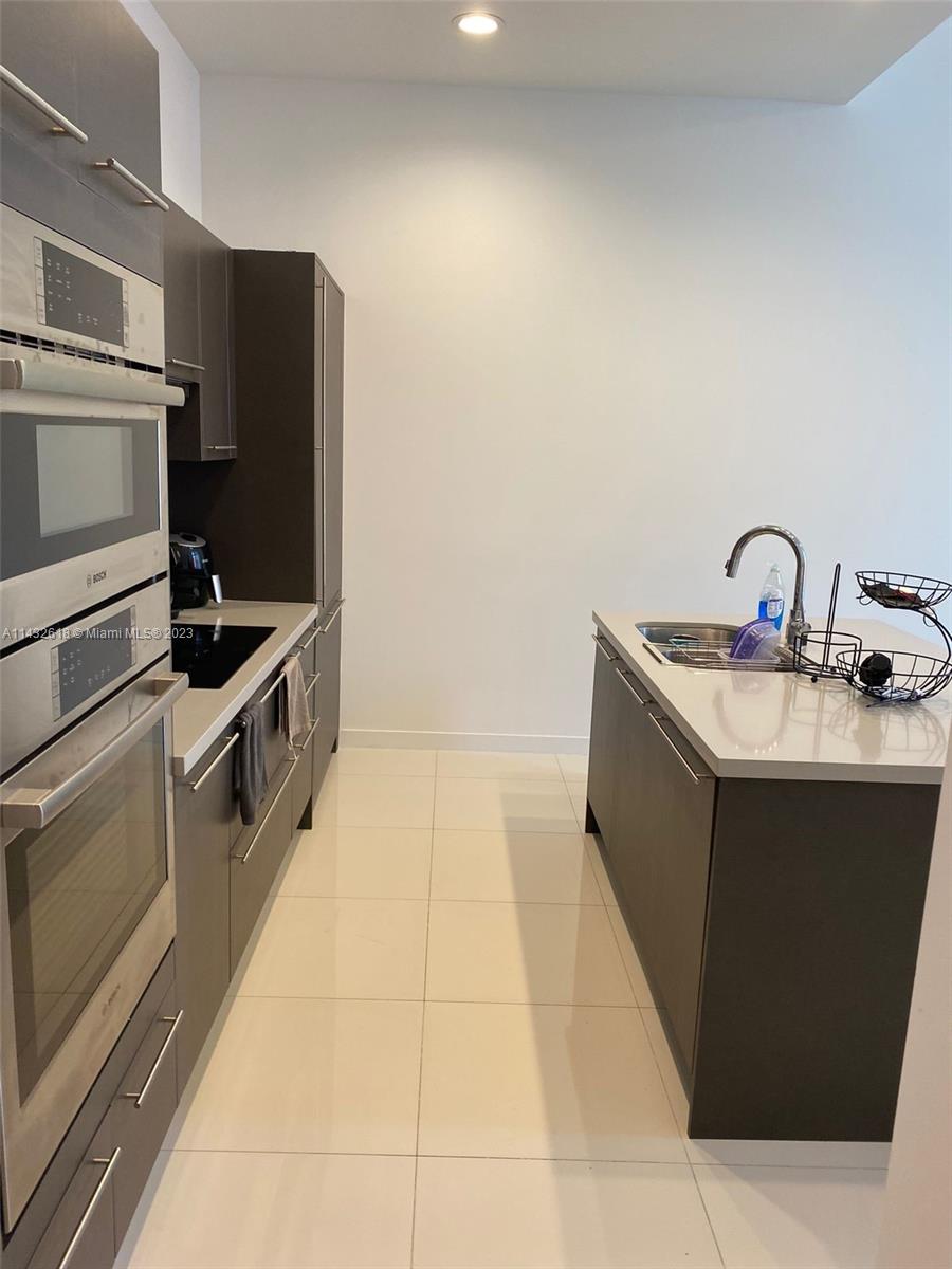 7875 NW 107th Ave Unit: 805