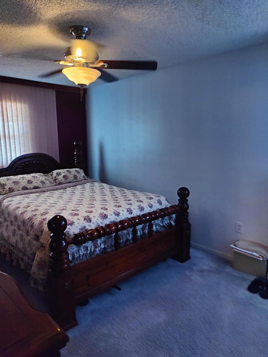 917 NE 199th St Unit: 201