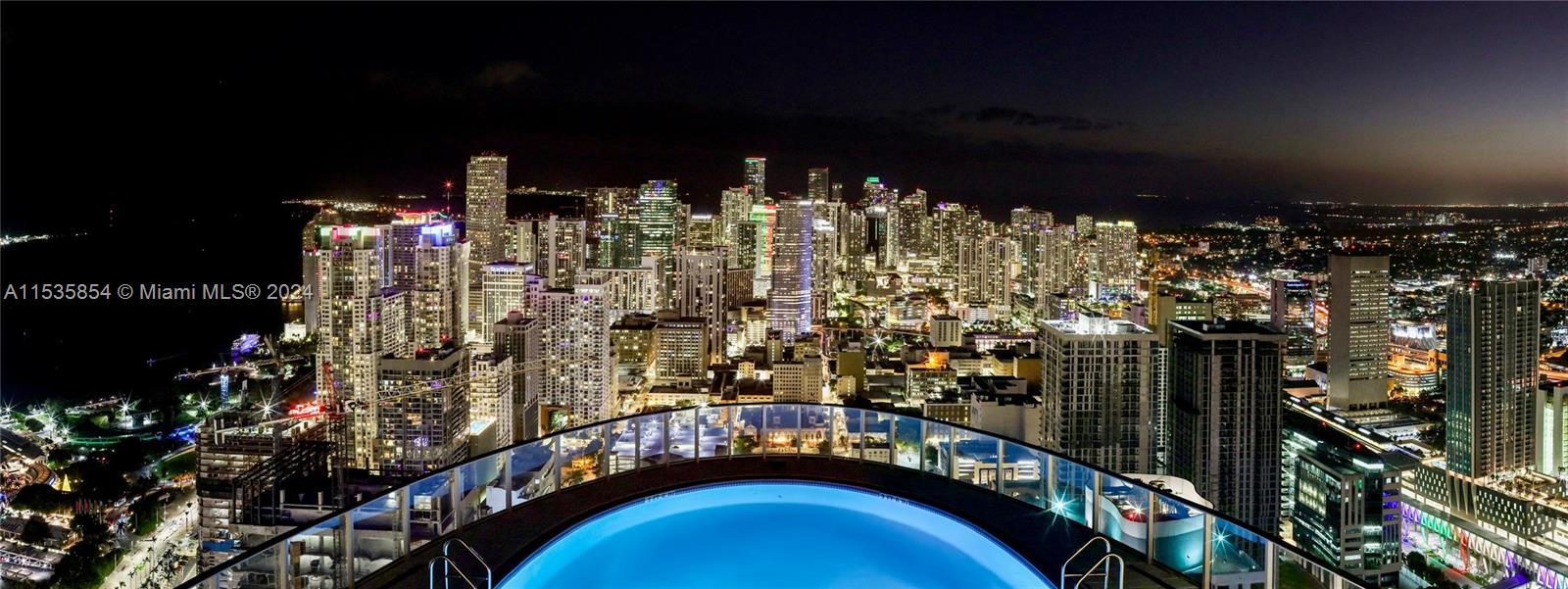 851 NE 1st Ave # 5402 Unit: PH 5402