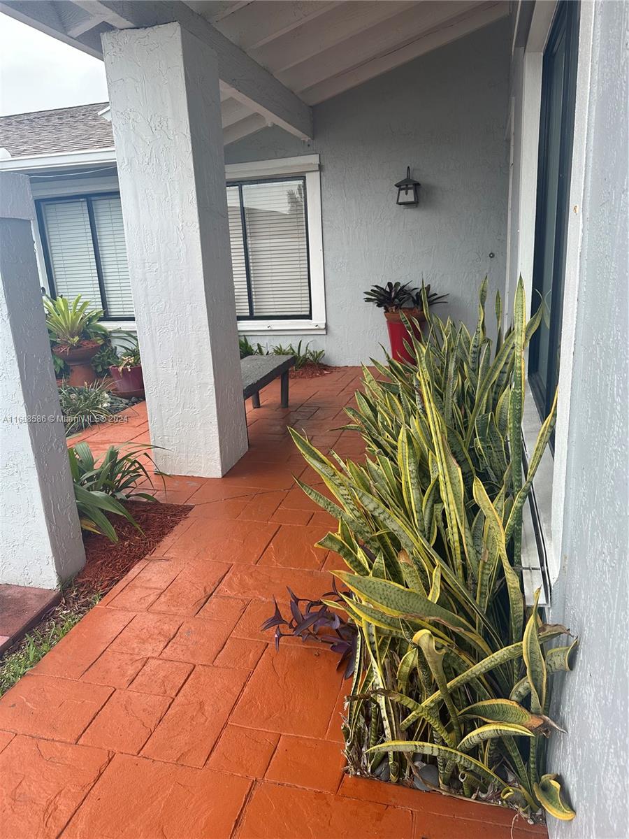 10170 E Calusa Club Dr