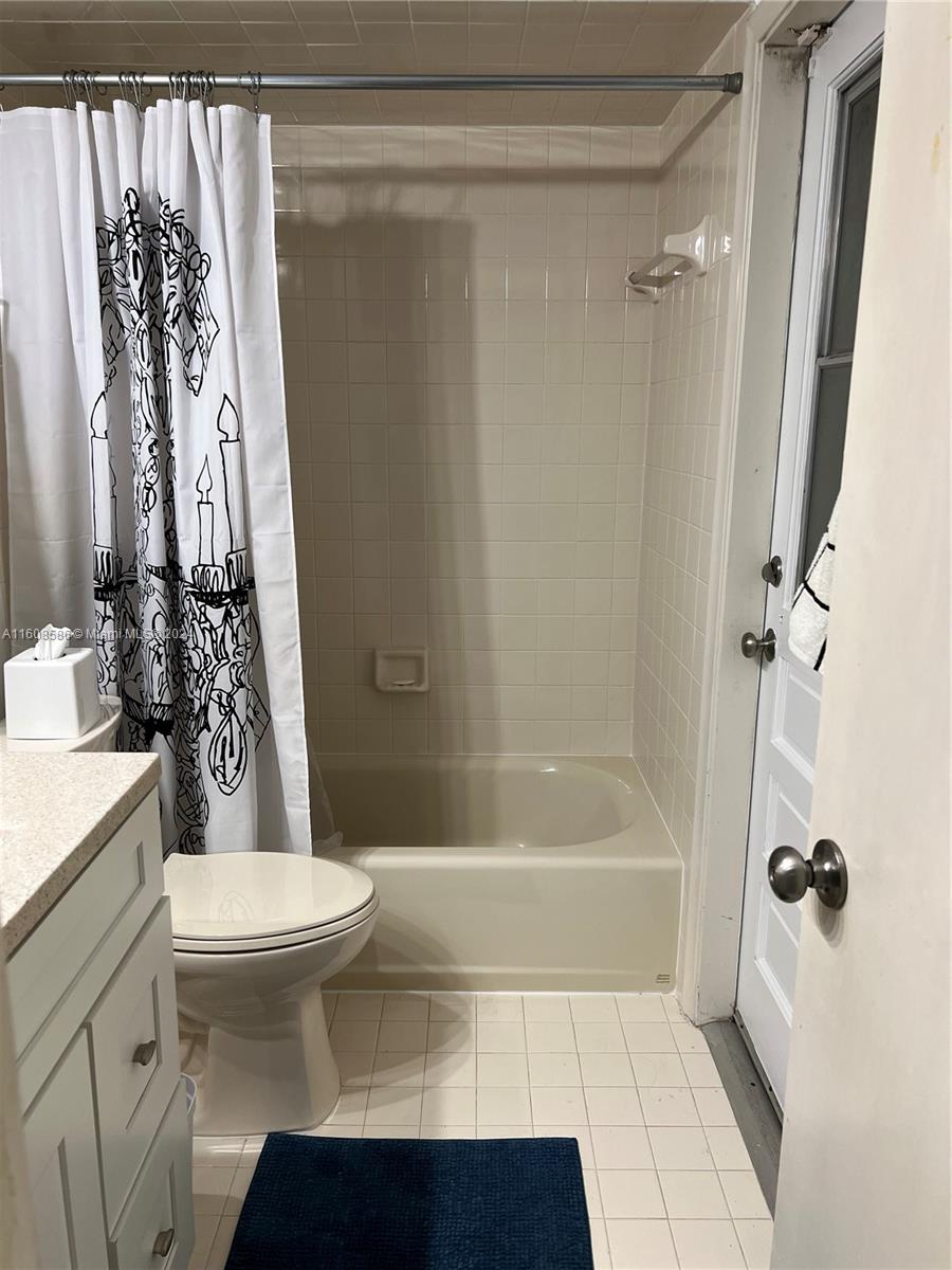 10170 E Calusa Club Dr