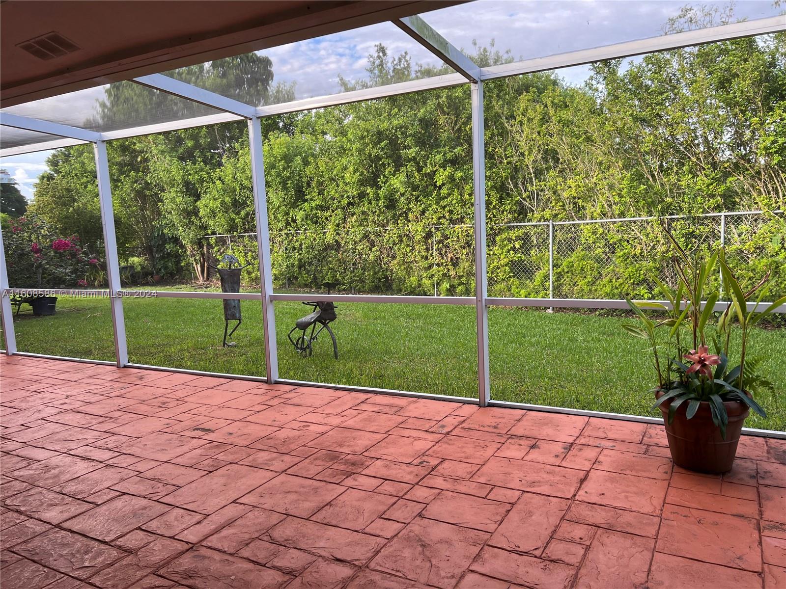 10170 E Calusa Club Dr