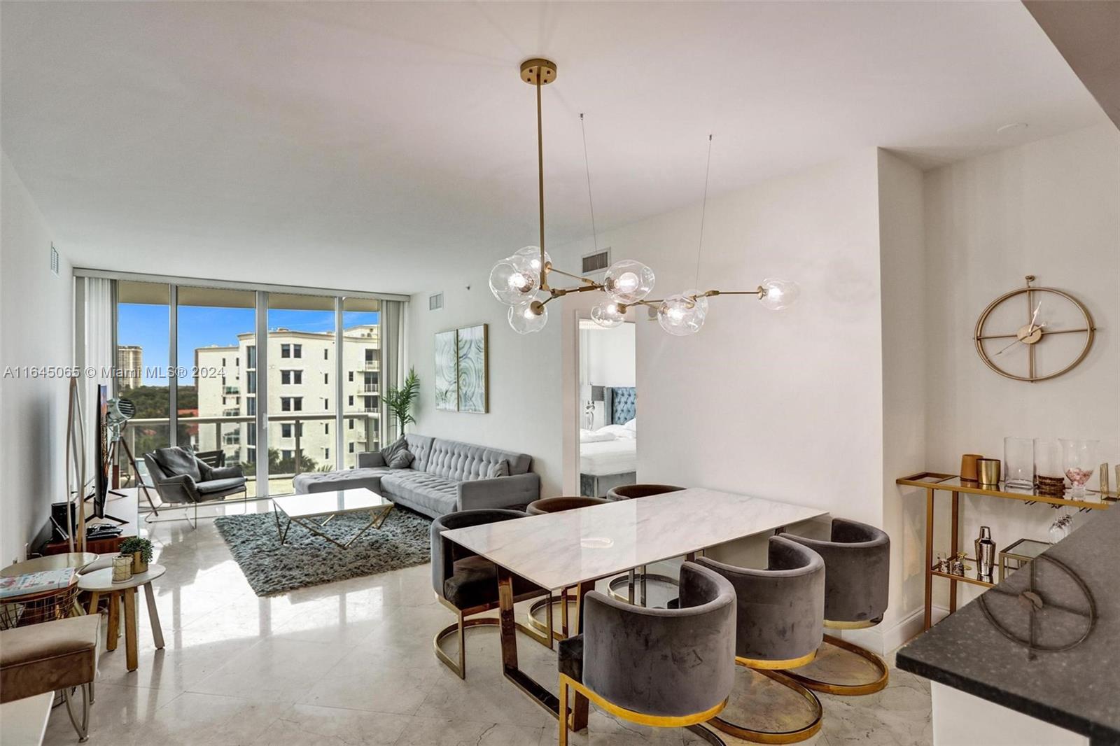 3131 NE 188th St # 809 Unit: 2-809