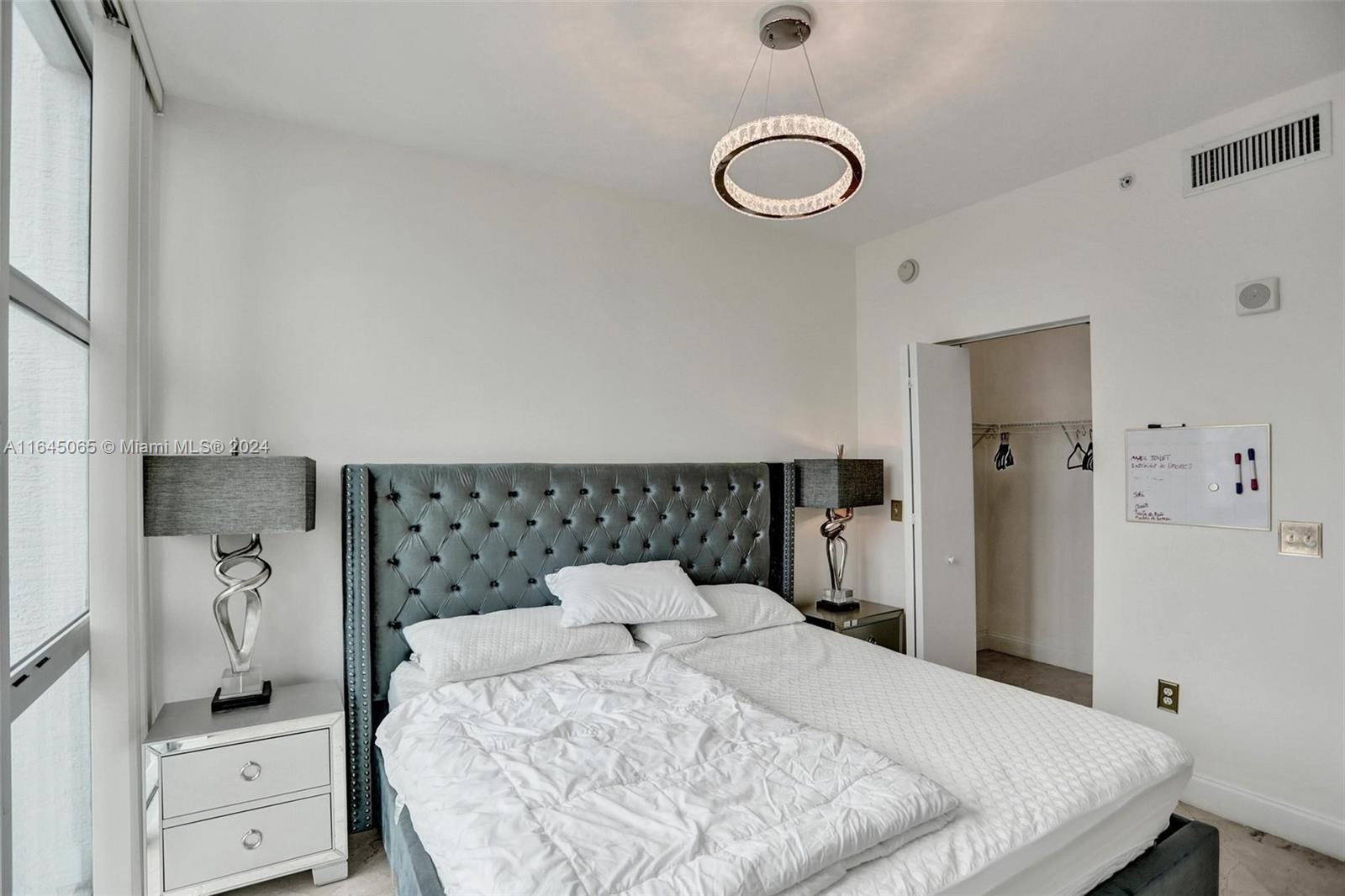 3131 NE 188th St # 809 Unit: 2-809