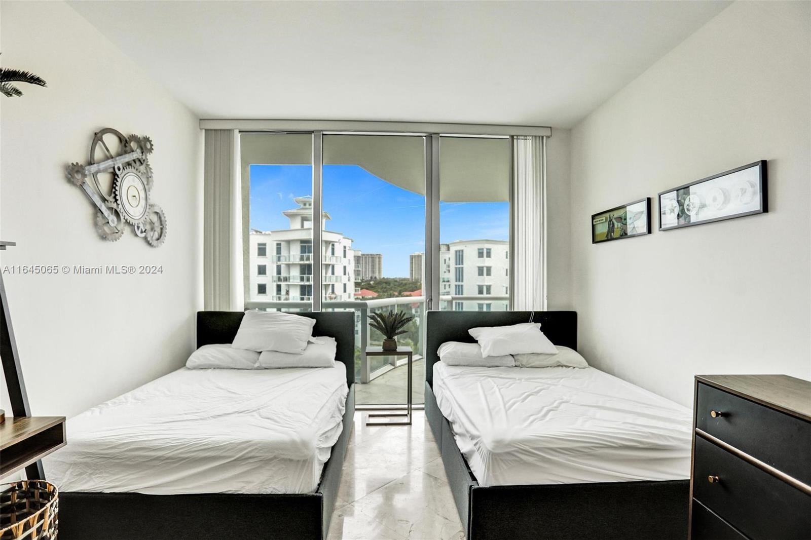 3131 NE 188th St # 809 Unit: 2-809