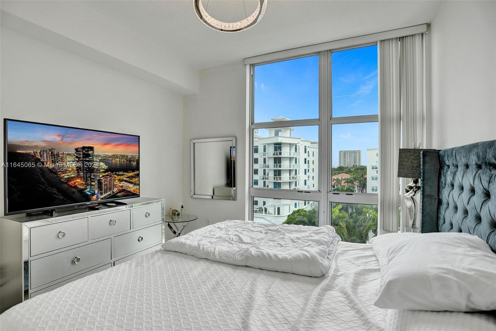 3131 NE 188th St # 809 Unit: 2-809