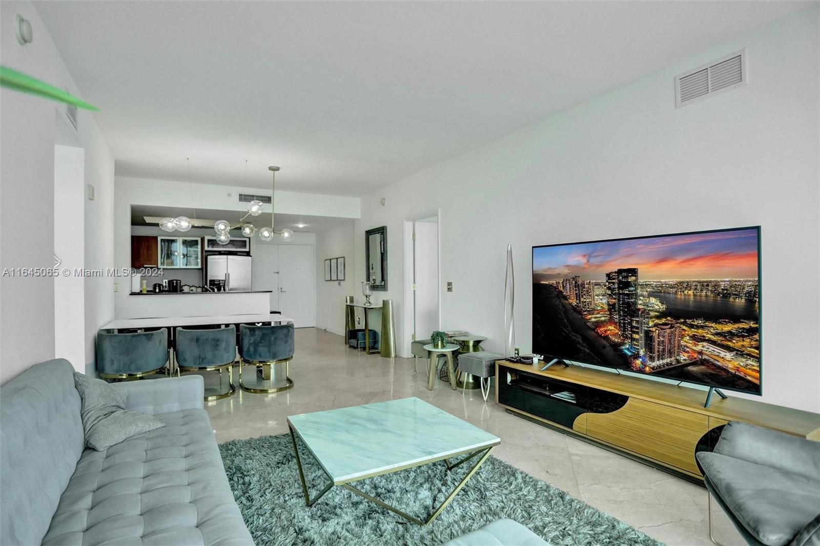 3131 NE 188th St # 809 Unit: 2-809