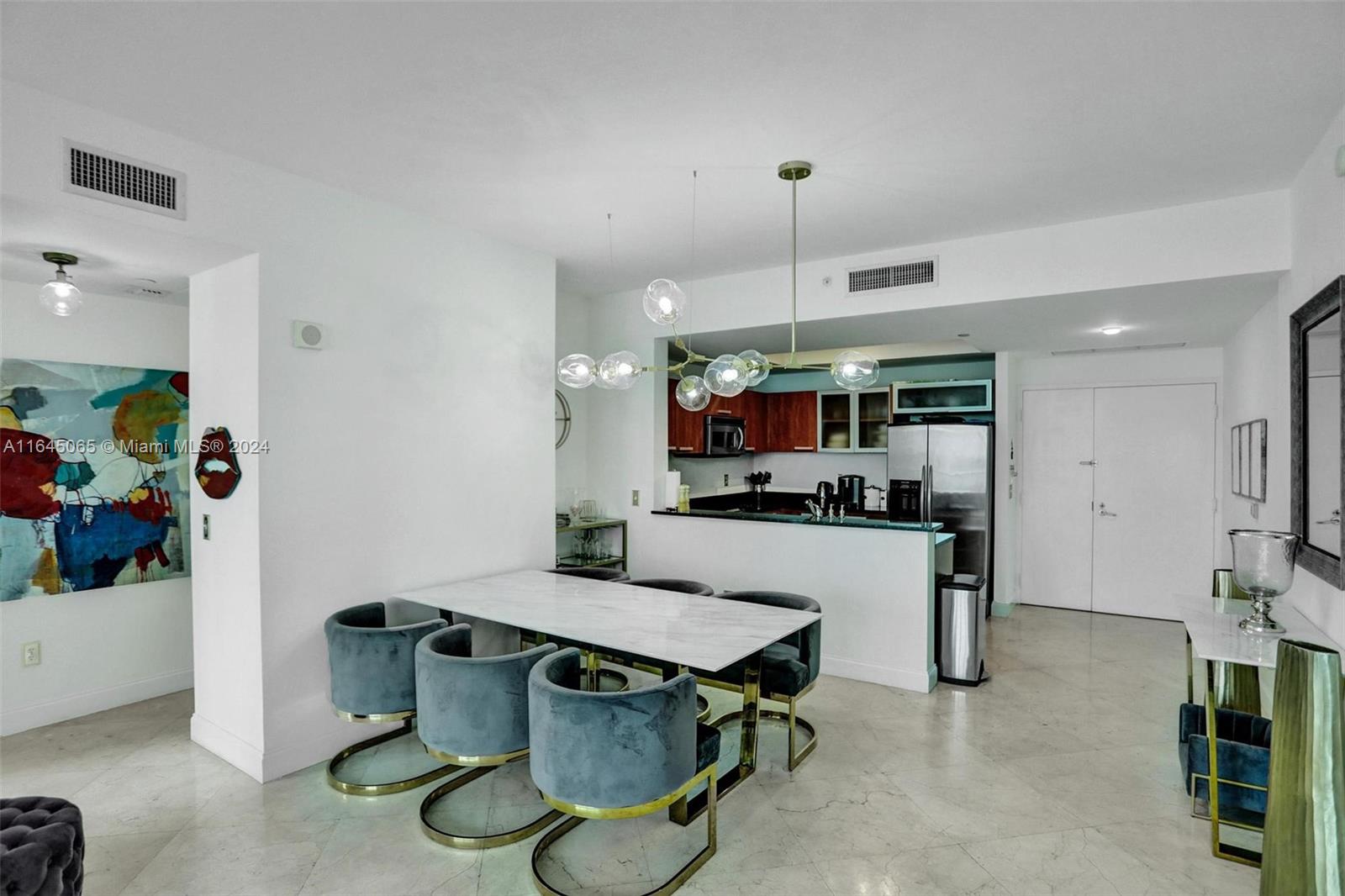3131 NE 188th St # 809 Unit: 2-809