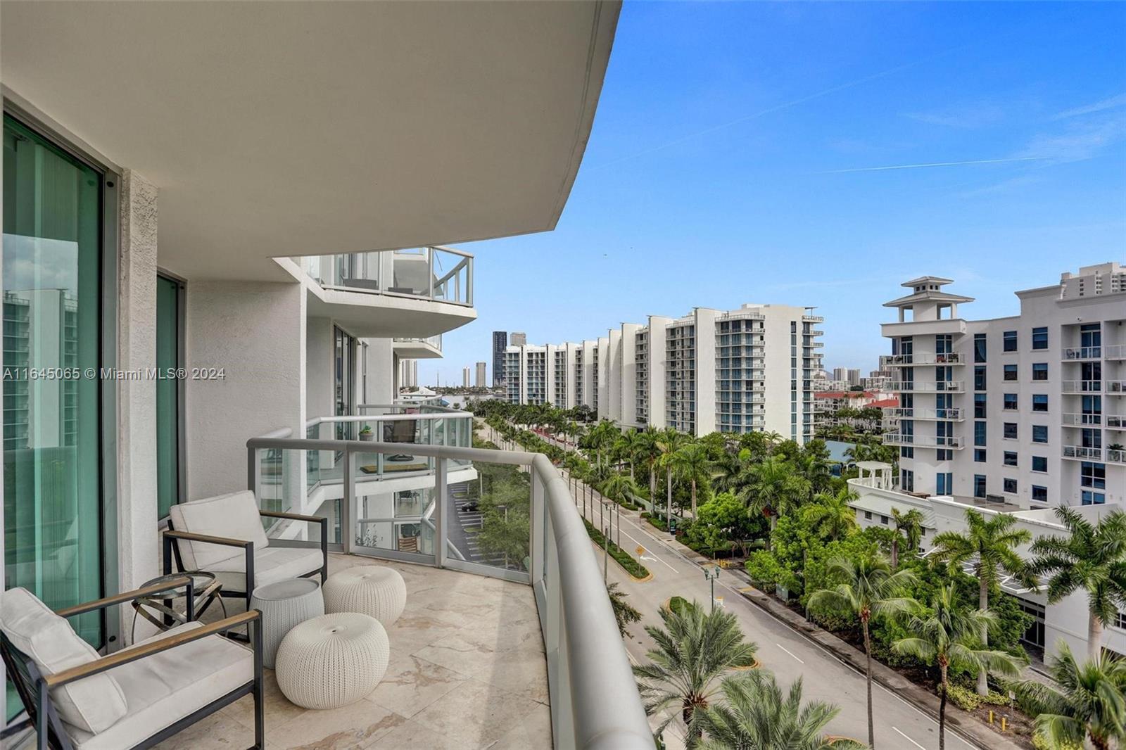 3131 NE 188th St # 809 Unit: 2-809